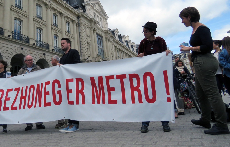 Rennes : une action pour réclamer plus de breton dans le métro